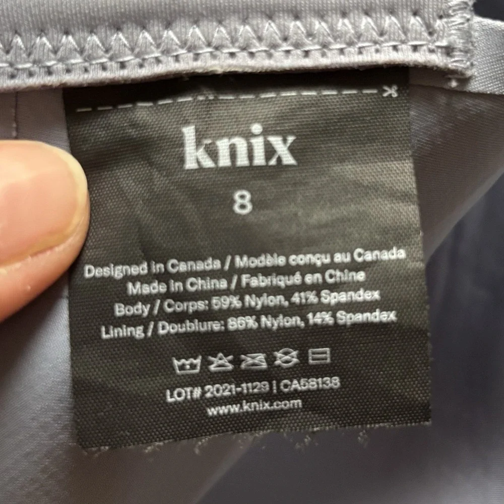 Knix Catalyst High Impact Adjustable Straps Sports‎ Bra Size 8 Grey Workout Run